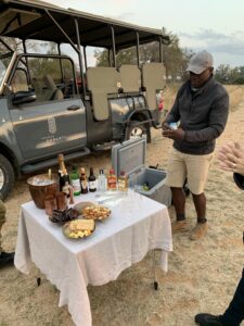 luxury picnic stop in safari kruger national park